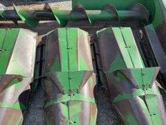 John Deere 643 Row Corn Head, Oil Bath, Ear Savers, Rebuilt 3 years ago-Chains, Sprockets, Deck Plates, Chain Tighteners, Field Ready