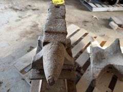 100# Anvil On Stand