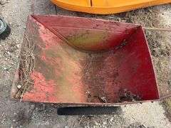 Metal Yard Cart w/ Bicycle Tires, Tires are Flat