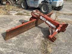 Rhino 900 3 Point Blade, 2 Adjustable Pivot Points to Adjust Same Angle, 9’ Wide, Good Edge, Heavy Blade, Category 1 & 2 Hook Ups, Nice Blade, Reversible