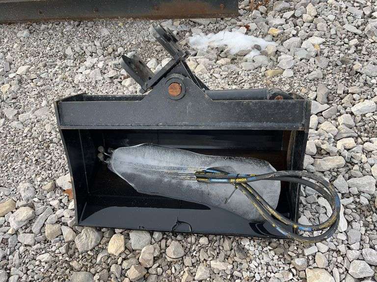 24” Mini Excavator Tilting Bucket With Hydraulic Hoses