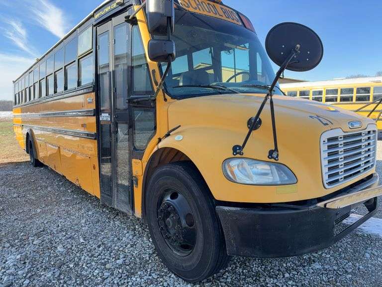 (TITLE) 2008 Thomas Built School Bus, 158K Mileage, 40’ Length, VIN 4UZADRDJ48CZ45867,  4 Speed Automatic Transmission, 77 Passenger, Under Body Storage Compartments, 11R 22.5, Interior in Good Used Condition, Mercedes 926  6 Cylinder Diesel Engine, Driven In The Auction Yard,consigned By A School District