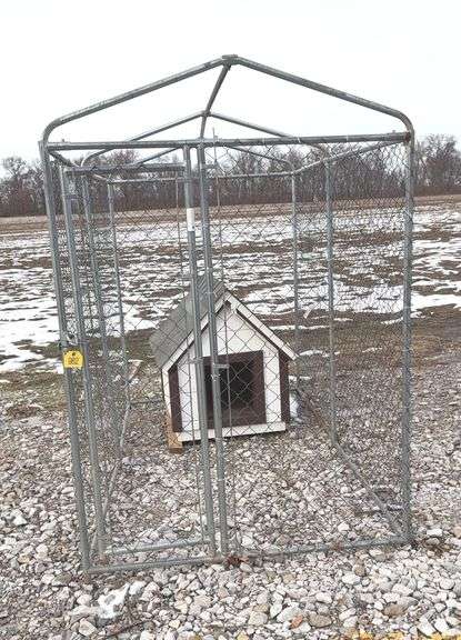 5’x10’ Lucky Dog chain linked box kennel with roof frame/no cover; 6’ tall & 39” L x 33” W x 40” H insulated dog house