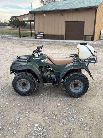1998 Kawasaki Bayou 400 4x4 ATV with Reverse & Everflo EF1000 sprayer. New Battery & Carb.  Starts and runs.  Needs tuneup.