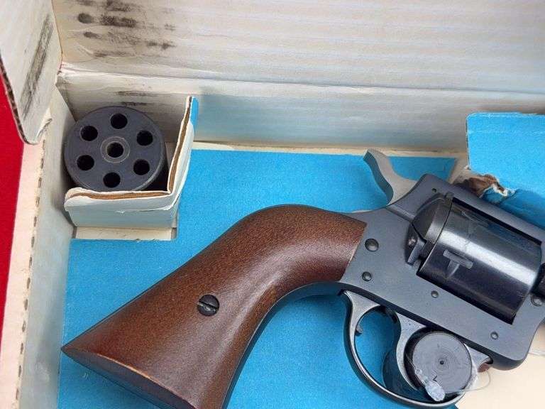 Harrington & Richardson Model 649 .22Cal/22 Mag Revolver