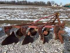 Massey Ferguson 4 Bottom Mounted Plow, 14” Shares,