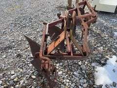 Massey Ferguson 4 Bottom Mounted Plow, 14” Shares,