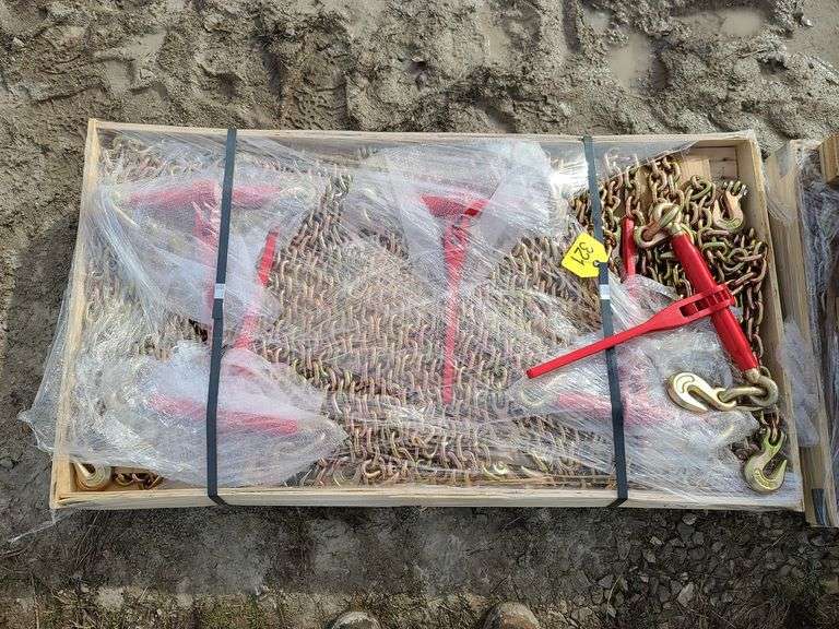 Unused Wuxi 3/8" Chain and Ratchet Binders, 5ea. 3/8" - 1/2" Ratchet Binders 9200lbs,(10) 20ft 3/8" G80 Chains with Hooks on Each End