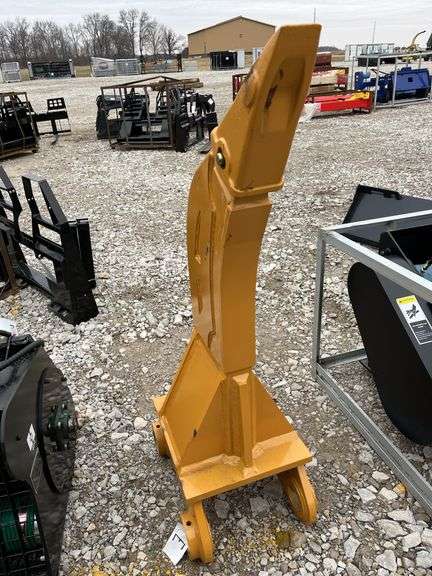 Unused MMS GIYI Cat 320 Excavator Ripper, 3 3/16” Holes - Langham ...
