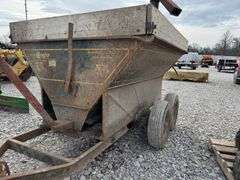 Grain-O-Vator 80 Bushel Feed/Seed Cart, 540 PTO Drive, Manual Spout Adjustment, One Tire Needs Patched.