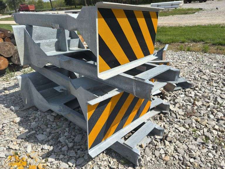 Highway Guardrail Bumpers/End Caps, 8 pcs