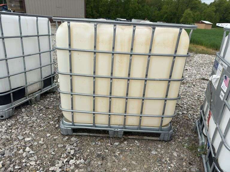 (4) Chemical Totes