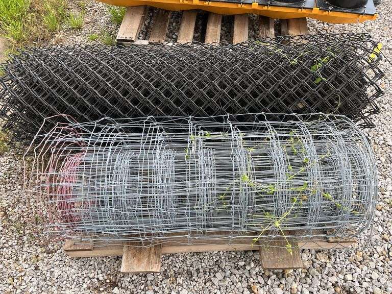 Partial Roll of Woven Wire Fence 38” Tall, Partial Roll of Used Black Chain Link Fence Nice Condition