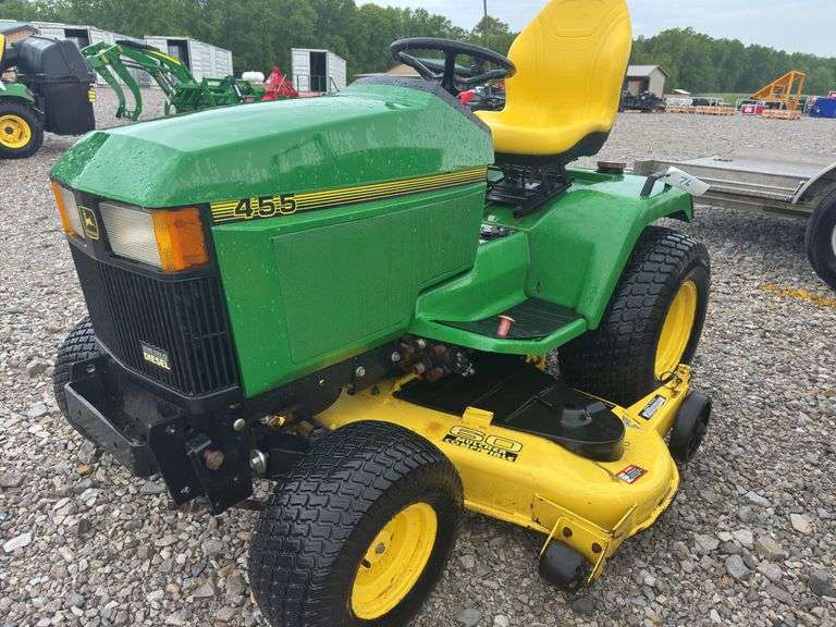 John Deere 455 Diesel Lawn Mower, 965 Hours , 60” Mulching Mid Mount Mower Deck, Power Steering, Excellent Seat, Liquid Cooled Diesel, Hydrostatic Drive, Mike Halford 618 267-4010