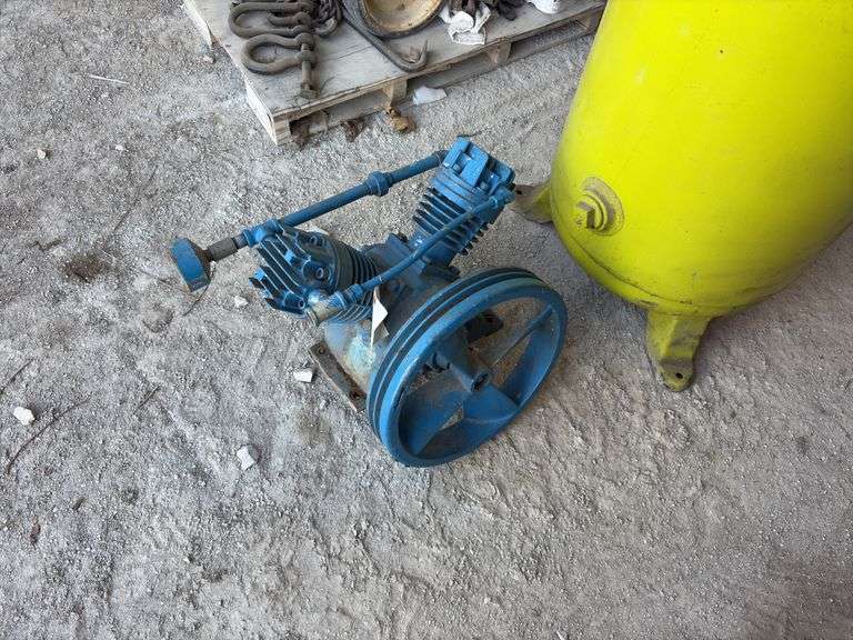 Air Compressor 50 gal. W/motor that’s separate, 20 gal air compressor does not work, does come w/new motor & compressor,