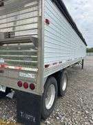 (TITLE) 2000 Timpte 41’ Hopper Bottom Trailer, High Reflective Rear Panel, Shurco Pro Trap Openers, Bridgestone 445/50R22.5 Super Singles 75% Deep Tread, Tires On Aluminum Rims, Air Ride Suspension, Frame Has Been Blasted And Repainted, 4500 Series ShurLok Power Tarp, Consignor Has Been Using It Regularly.Gary Miller 217 556-2763