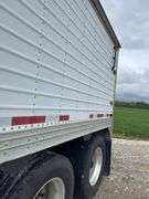 (TITLE) 2000 Timpte 41’ Hopper Bottom Trailer, High Reflective Rear Panel, Shurco Pro Trap Openers, Bridgestone 445/50R22.5 Super Singles 75% Deep Tread, Tires On Aluminum Rims, Air Ride Suspension, Frame Has Been Blasted And Repainted, 4500 Series ShurLok Power Tarp, Consignor Has Been Using It Regularly.Gary Miller 217 556-2763