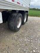 (TITLE) 2000 Timpte 41’ Hopper Bottom Trailer, High Reflective Rear Panel, Shurco Pro Trap Openers, Bridgestone 445/50R22.5 Super Singles 75% Deep Tread, Tires On Aluminum Rims, Air Ride Suspension, Frame Has Been Blasted And Repainted, 4500 Series ShurLok Power Tarp, Consignor Has Been Using It Regularly.Gary Miller 217 556-2763