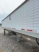 (TITLE) 2000 Timpte 41’ Hopper Bottom Trailer, High Reflective Rear Panel, Shurco Pro Trap Openers, Bridgestone 445/50R22.5 Super Singles 75% Deep Tread, Tires On Aluminum Rims, Air Ride Suspension, Frame Has Been Blasted And Repainted, 4500 Series ShurLok Power Tarp, Consignor Has Been Using It Regularly.Gary Miller 217 556-2763