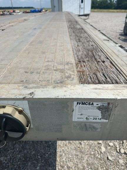 (TITLE) 2005 Ravens 48’ Aluminum Flat Semi Trailer, 22.5’S On Aluminum Outer Rims, 10’ Spread Axel, Aluminum Frame, Brakes In Good Shape (70%), Professional Weld Repair (Pictured), No Cracks On Frame, Air Ride Suspension, 102” Wide, Title In Hand,  5 th Wheel Pin Looks Good,Selling To Dissolve A Trucking Company Partnership.