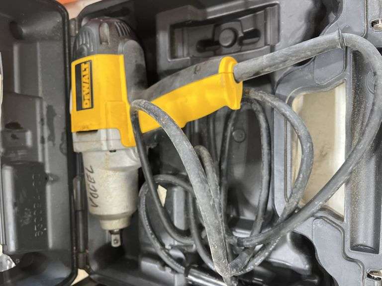 Dewalt Corded 1/2” Impact Wrench, Model DW292, Works As It Should, Plastic Case Included