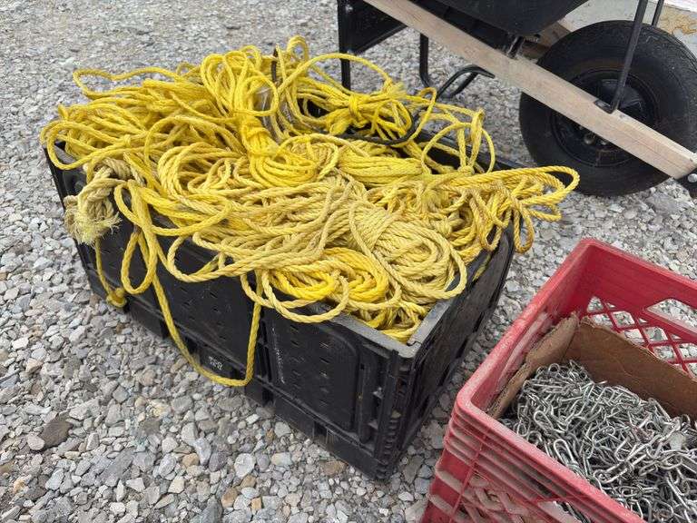 Dog Chain unknown length , Plastic Tote of 3/8” nylon rope qty & length unknown,