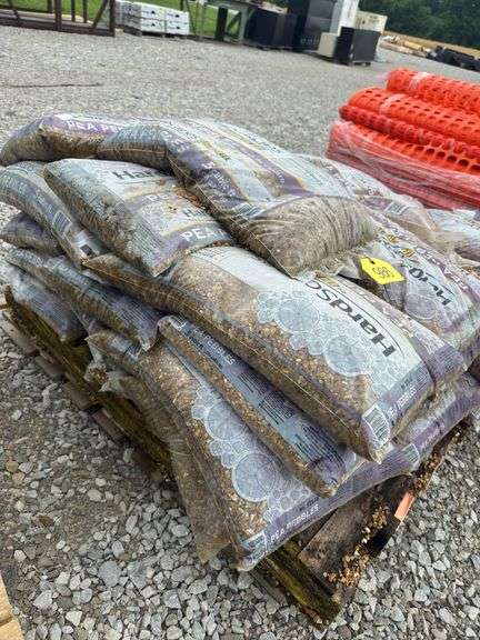 Pea Pebbles For Hard Scapes, .5 Cubic Feet, 30 Bags