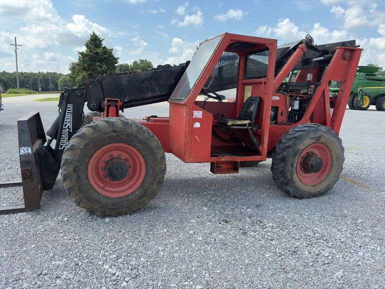 1994, Telehandler
Square Shooter 836C
Serial Number: 94271
John Deere Engine
Battery Disconnect Switch
New Ignition
New Steering Orbital
Decent tires
Just serviced the fuel system and hydraulic system, runs and operates as it should,