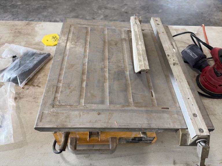 Workforce Tile Cutter THD550, fence, diamond cutting blade, does run,
