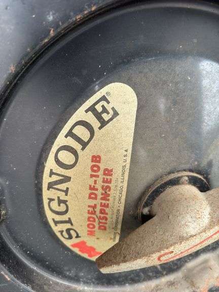 Banding Machine On Cart, Clips And Crimper Included