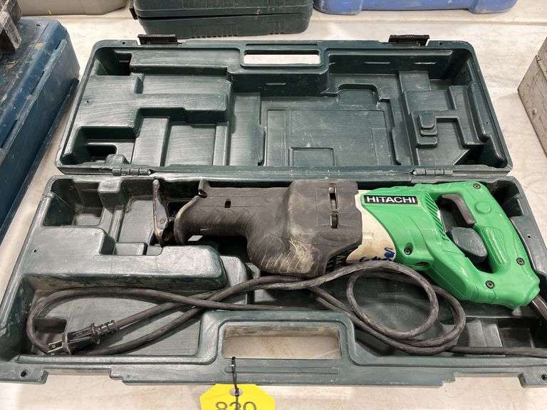 Hitachi Corded Reciprocating Saw, Model CR 13V2, 120V 10A, Case, Saw Works As It Should
