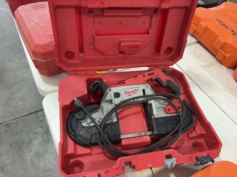 Milwaukee Deep Throat Band Saw, runs, variable speed, case handle broken