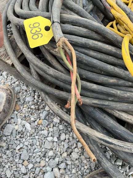 Pallet of 4 Strand Copper Wire, Heavy, Unknown Gauge, one Wire Measures 7/8” Another Measures 1 1/4” Diameter Including Insulation, Also 10Ga Extension Cord approximately 30’, 50’ 12Ga Extension Cord