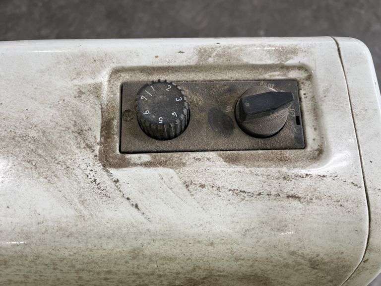 Dyna-Glo Propane Heater , Condition Unknown