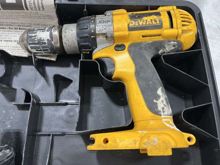Dewalt Cordless Adjustable Clutch Driver/Drill, Dewalt 14.4V XR Battery, No Charger, Case
