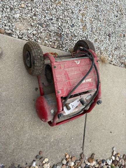 Porter Cable 150psi Air Compressor on wheels, 2 hose connections, does run, no air hose with it,