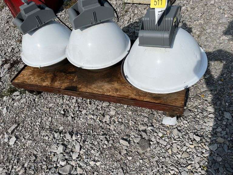 (3) Overhead Shed Lights With 4 Wheel Cart, Use 320W M.H. M132/M154 Lamp, With Hook To Hang