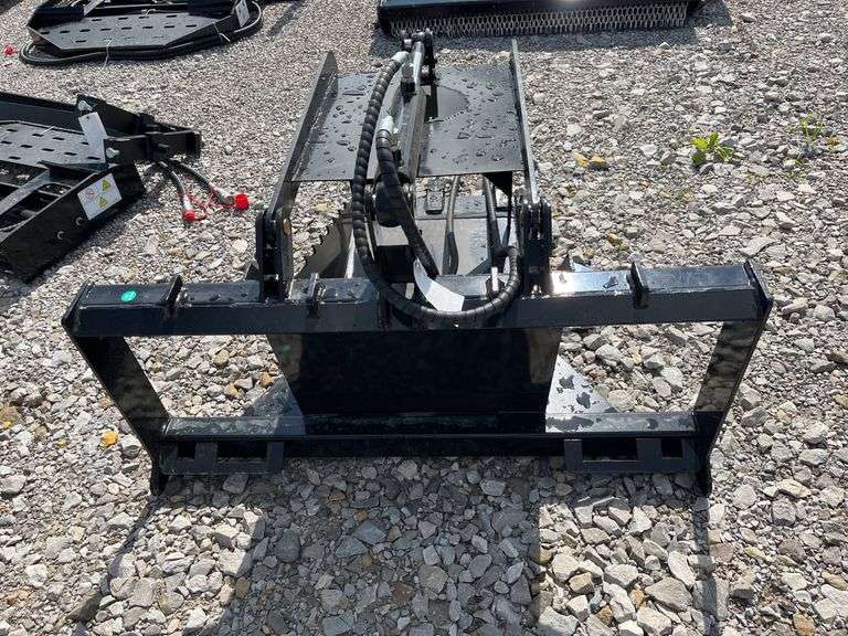 Unused MMS GIYI Skid Steer Stump Grab Bucket, Model GY-SGB20, 20” Wide Bucket, 3 Replaceable Teeth, Low Flow, Universal Plate