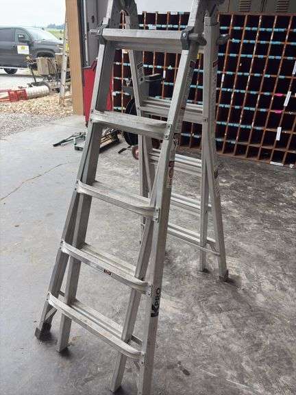 KPro Keller Aluminum Adjustable Step/Extension Ladder, 5’ to 10’ as stepladder, 10’ to 20’ extension ladder, good steps and rails, 300lb capacity,