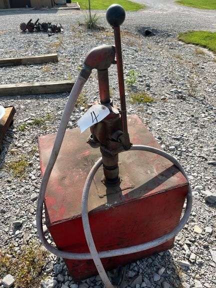 50 Gallon Transfer Tank With Manual Pump And Nozzle