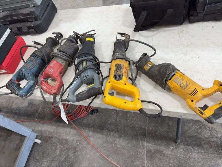 (4) Electric Reciprocating Saw (sawzall), all run; (1) dewalt 18 volt battery operated Sazall, no battery and no charger, unknown condition,