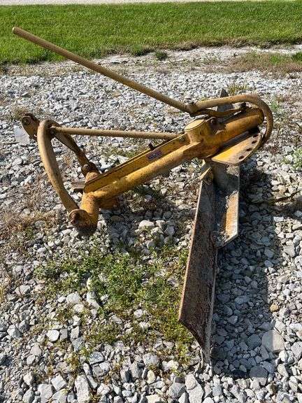 Danuser 8’ Rear Blade for Utility Tractor, Manually Adjust Tilt,