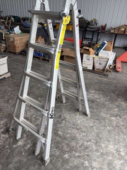 KPro Keller Aluminum Adjustable Step/Extension Ladder, 5’ to 10’ as stepladder, 10’ to 20’ extension ladder, good steps and rails, 300lb capacity,