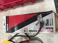 Milwaukee Deep Cut Band Saw model# 6230N, (5) Band Saw Bimetal blades 44-7/8”, does run