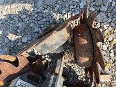 (8) Yetter Screw Adjust Row Cleaners, Came Off A John Deere 1700 Planter