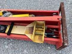 Unused AGT 2-Post Car Lift,
hydraulic lift,
8800# Capacity