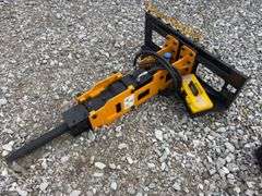 Unused MMS GIYI Skid Steer Hydraulic Breaker, Model GY-P680, with Tool Box, tank included
