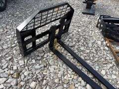 Unused MMS GIYI 60” Pallet Forks, 60” length, Quick Attach,