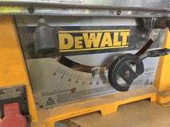 Dewalt Portable Jobsite 10” 13 Amp Table Saw, 120V AC Only, Model DW744, Blade Adjustment Does Not Work, Saw Does Run As it Should, Comes With Stand
