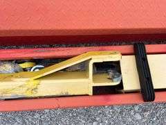 Unused AGT 2-Post Car Lift,
hydraulic lift,
8800# Capacity